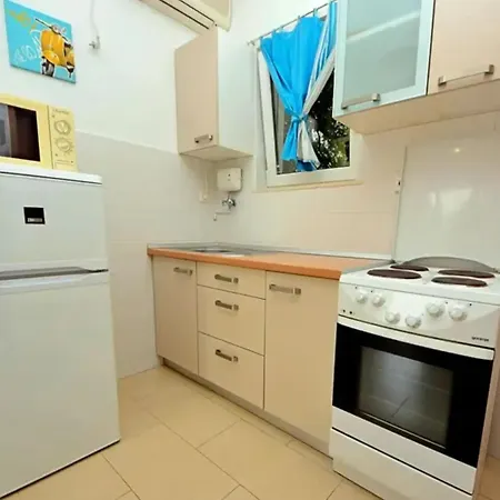 بيت للعطل Coastal Breeze House - House